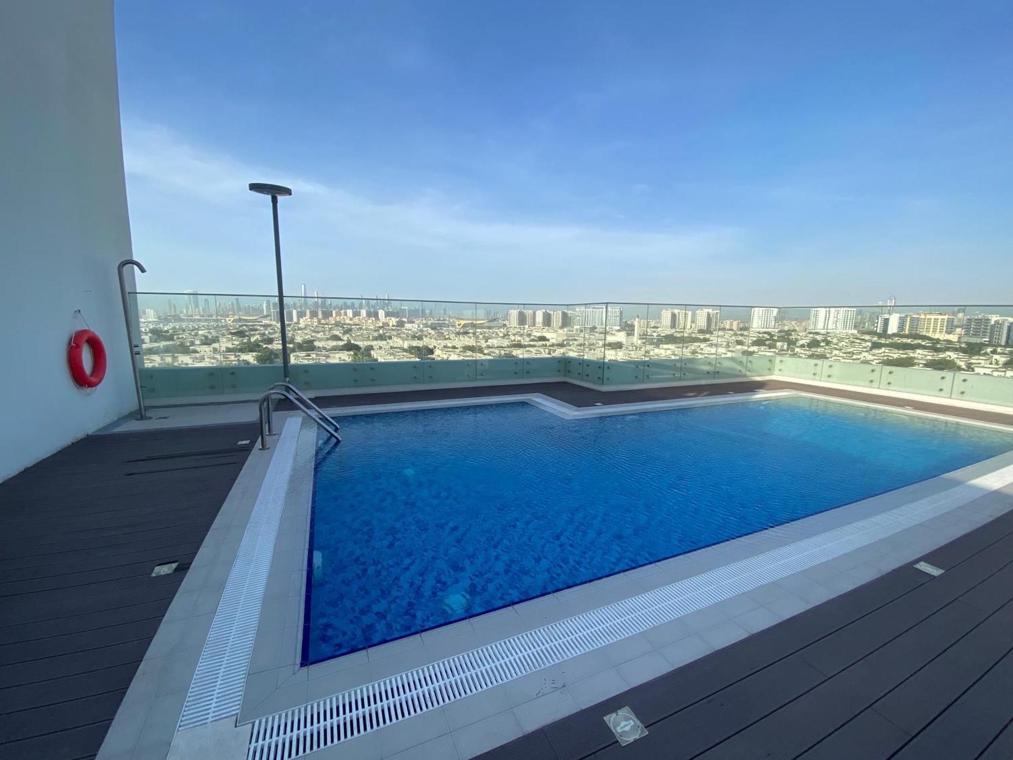 Apartment Beautiful Whit Pool Rooftop Near Metro