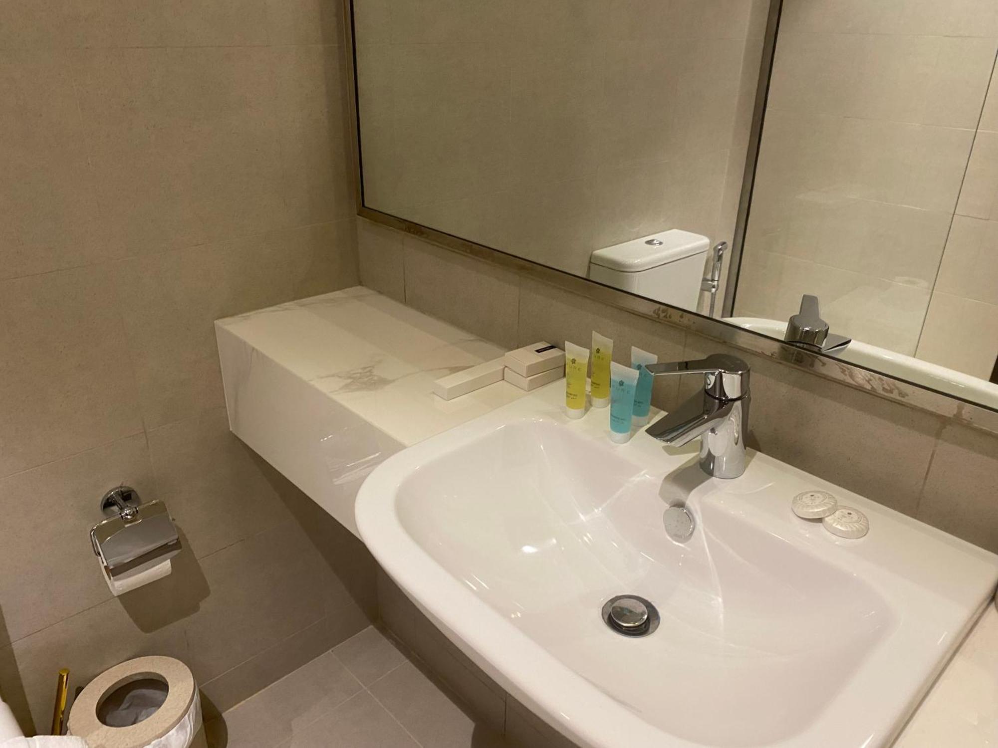 Apartment Beautiful Whit Pool Rooftop Near Metro *